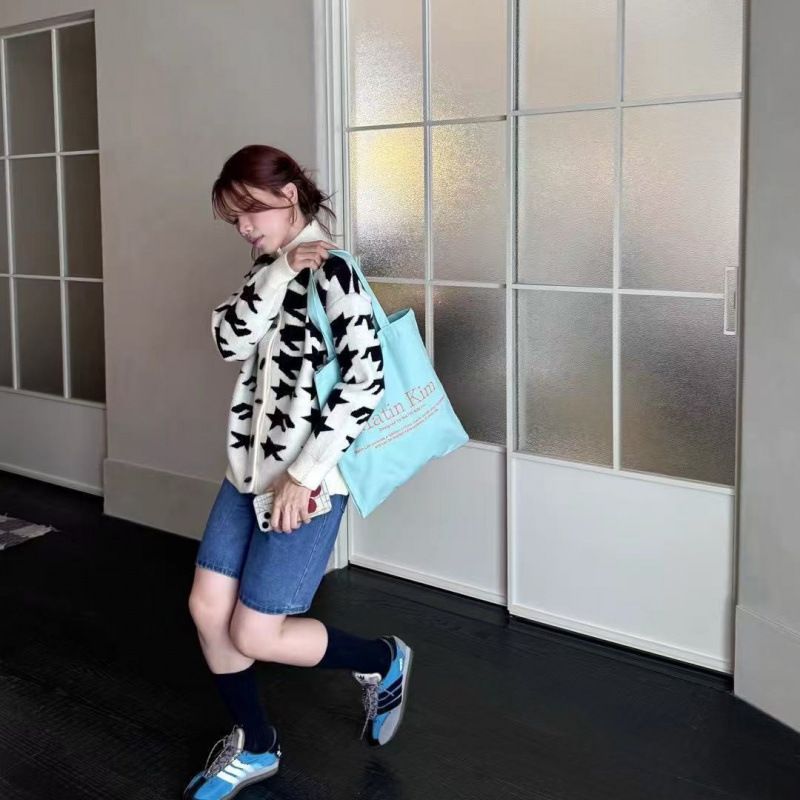 한국의 개성 있는 스트리트 패션 브랜드, 마틴 김의 마 - Streetwear Brand Bag 리뷰 및 가격
